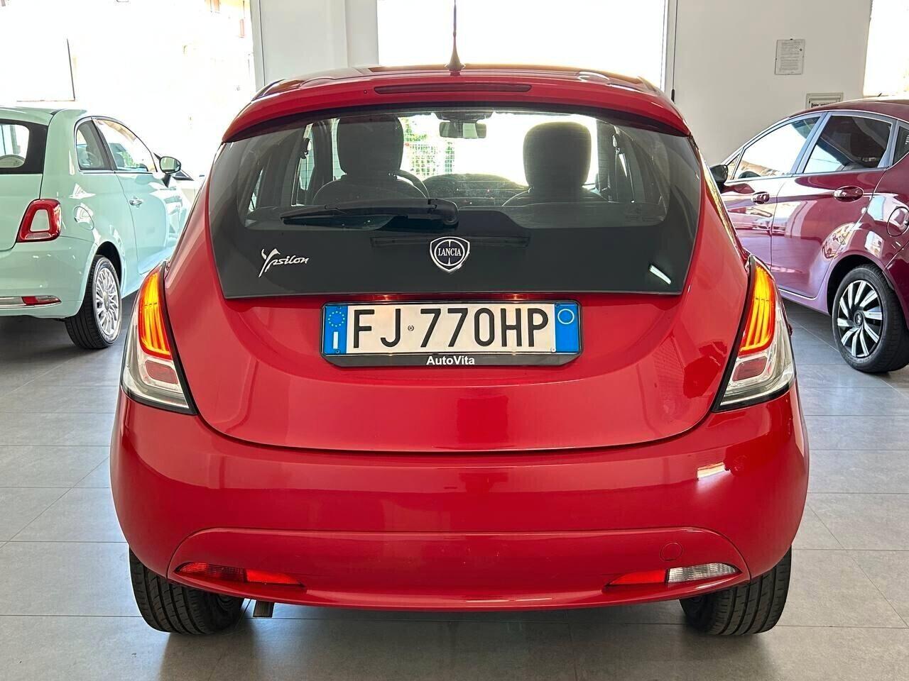 Lancia Ypsilon 1.2 69 CV 5 porte Gold