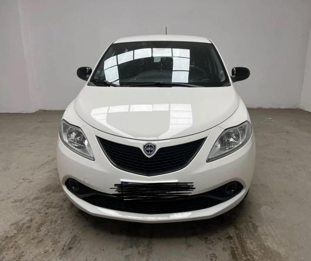 Lancia Ypsilon 1.2 69 CV 5 porte S&S Gold