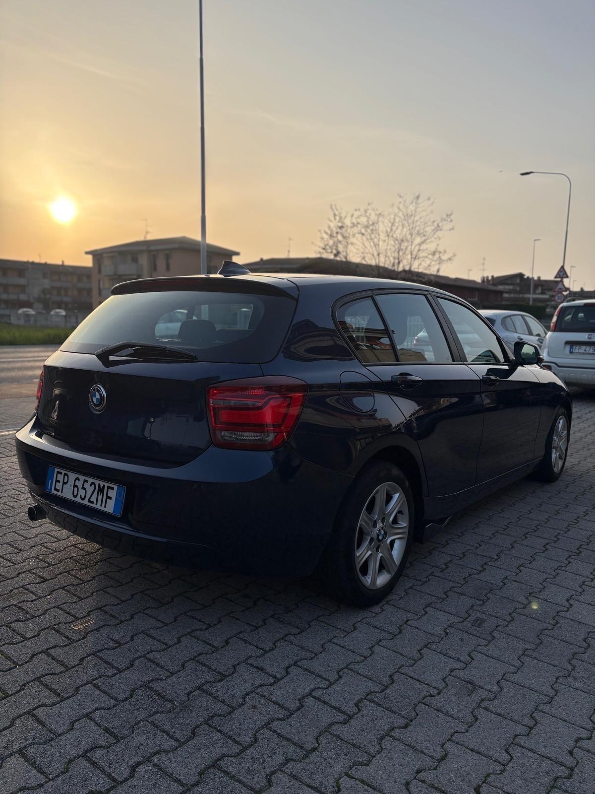 Bmw 114 114d 5p. Urban