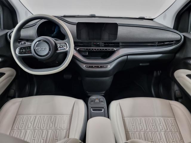 FIAT 500e 3+1 42 kWh La Prima