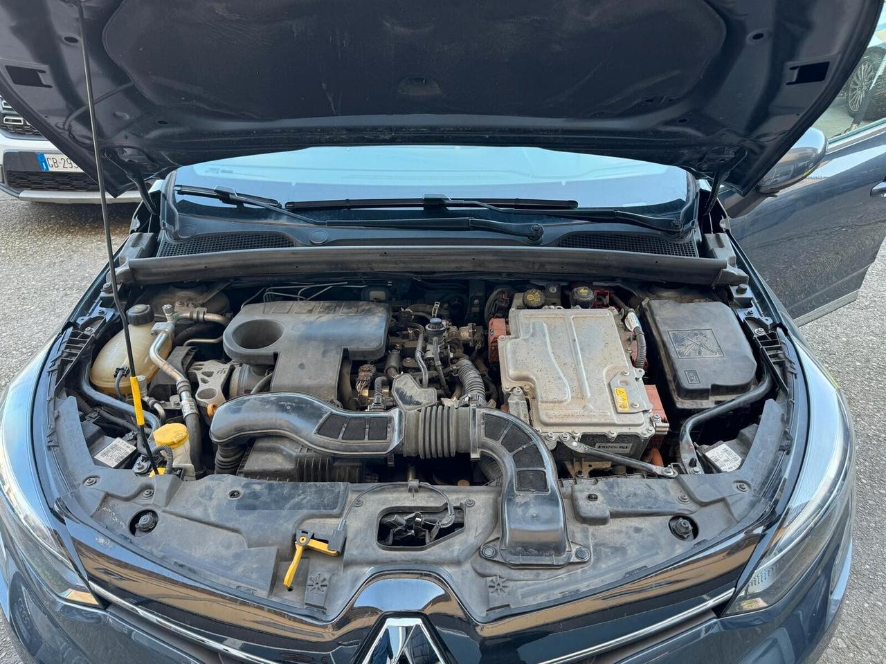 Renault Clio Hybrid E-Tech 140 CV 5 porte R.S. Line **CAMBIO BLOCCATO**