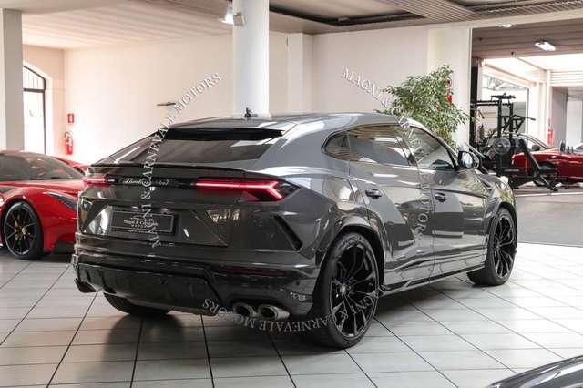 Lamborghini Urus AKRAPOVICH|FULL CARBON PACK|NIGHT VIEW|23''|B&O
