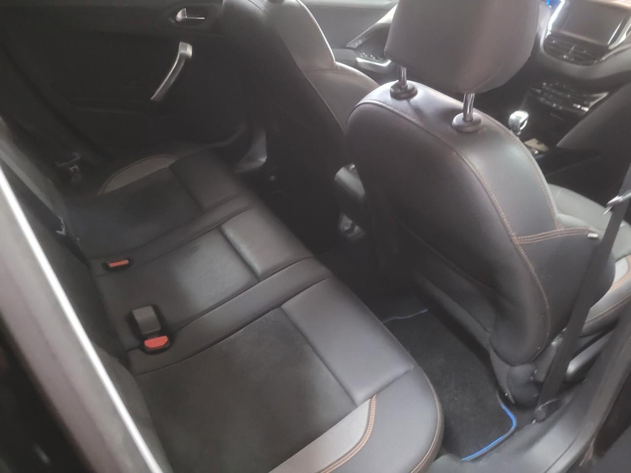Peugeot 2008 BlueHDi 120 S&S Crossway