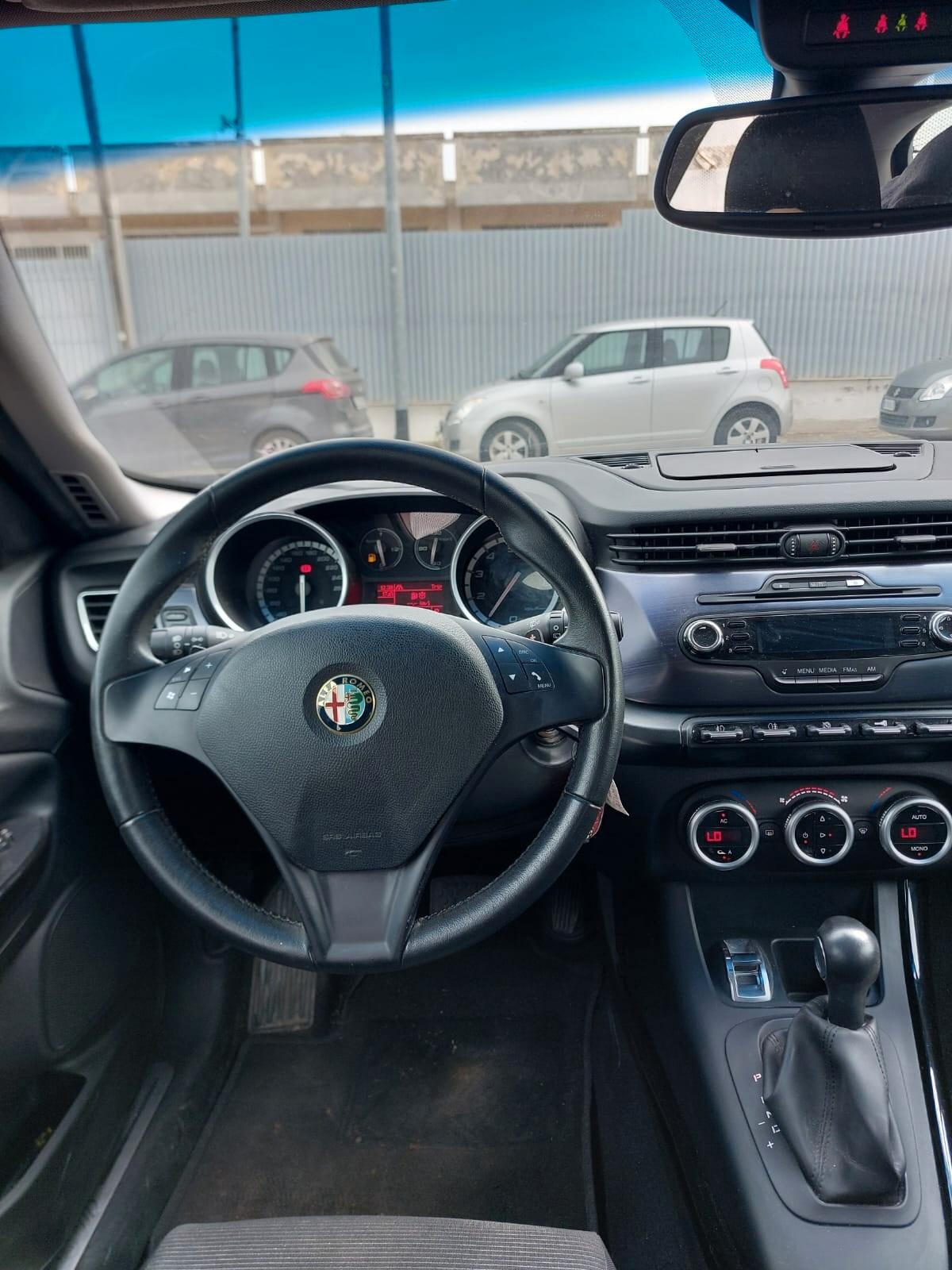 Alfa Romeo Giulietta Benzina