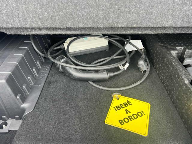 RENAULT Captur Plug-in Hybrid E-Tech 160 CV Initiale Paris