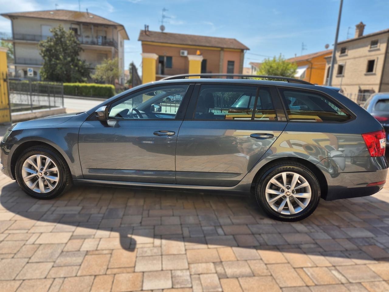 Skoda Octavia 1.4 TSI Wagon Executive G-Tec TETTO APRIBILE