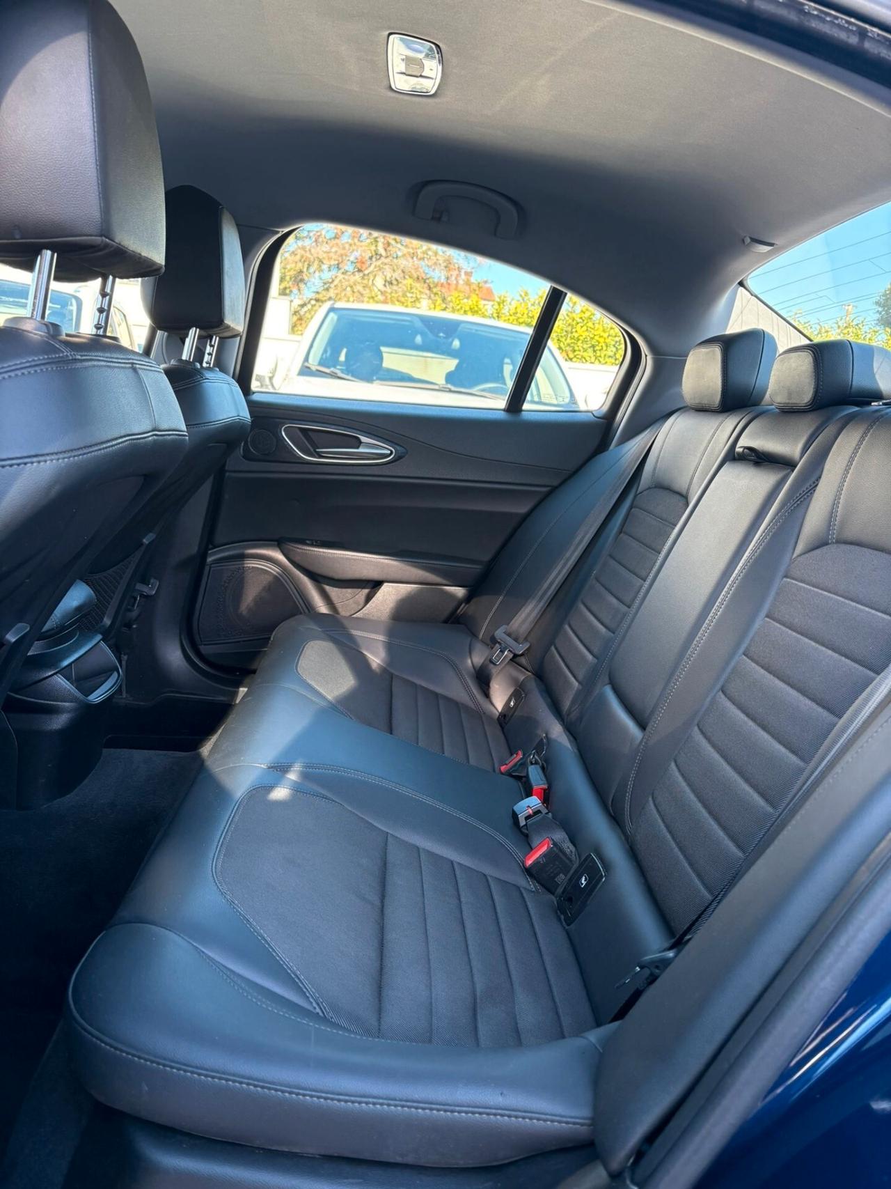 Alfa Romeo Giulia 2.2 Turbodiesel 160 CV AT8 Business