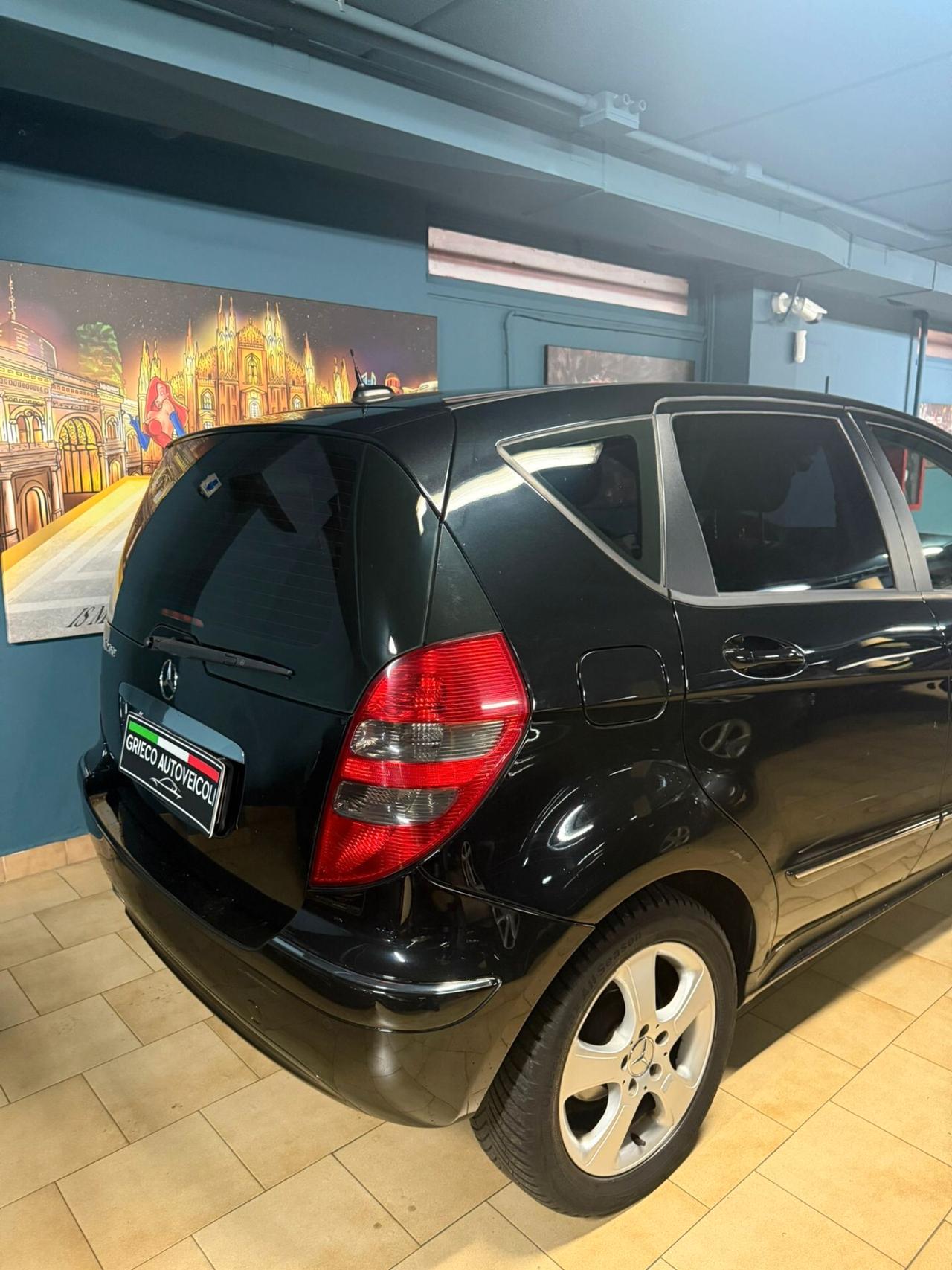 A200 136CV ENTRA OVUNQUE DENTRO MILANO!