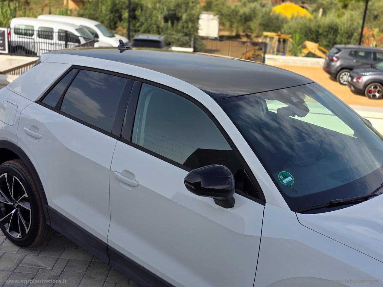 AUDI Q2 30 TDI Business Advanced