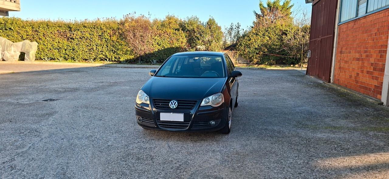 VOLKSWAGEN POLO 1.4 5P CONFORTILINE CON GPL DI SERIE