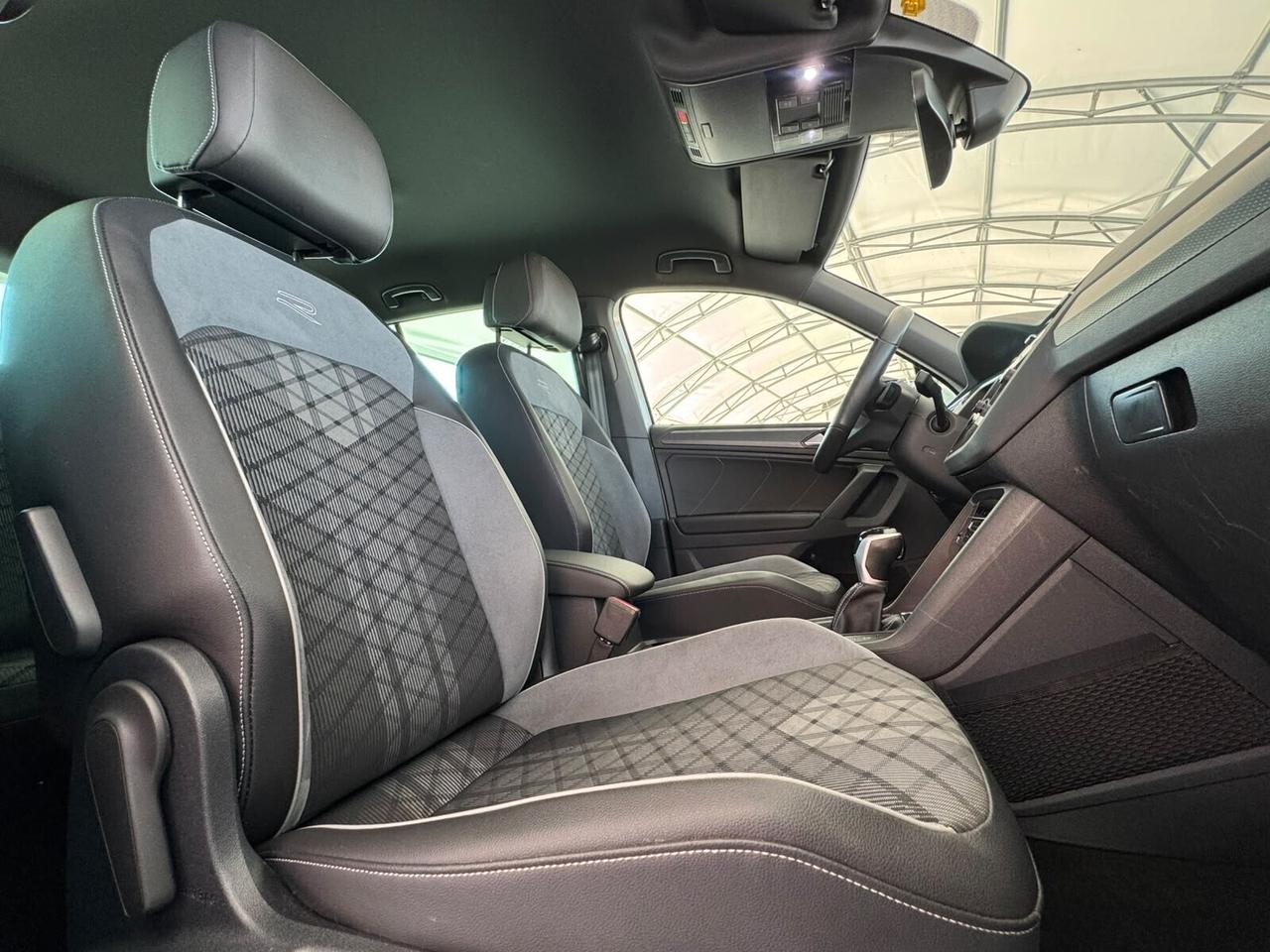 Volkswagen Tiguan 2.0 TDI 150 CV SCR DSG R-Line