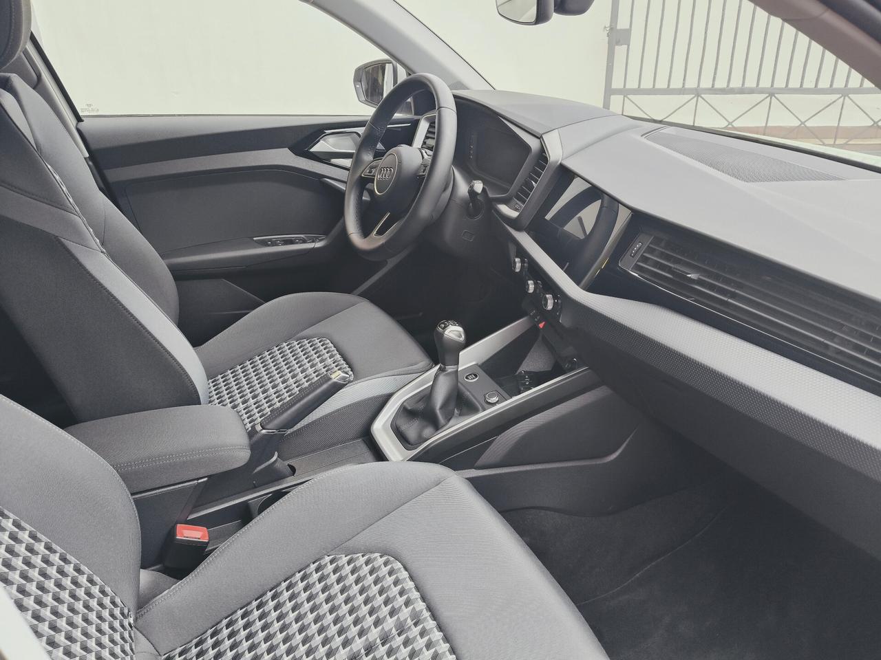 Audi A1 allstreet 25 TFSI Business