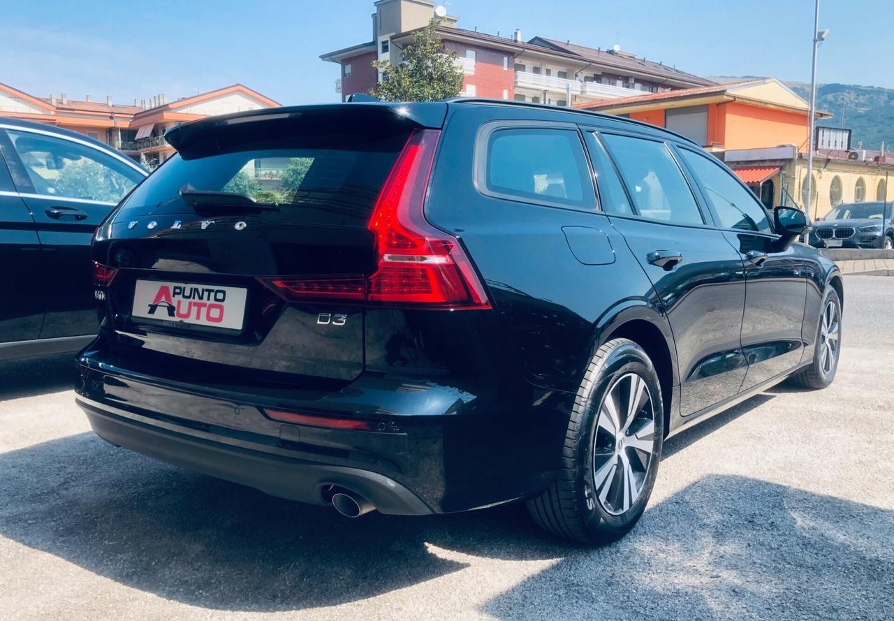 VOLVO V60 D3 Geartronic COCKPIT- CARPLAY