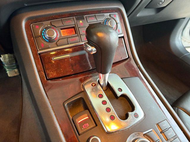 AUDI A8 3.0 V6 TDI TRAZIONE INTEGRALE POCHI CHILOMETRI