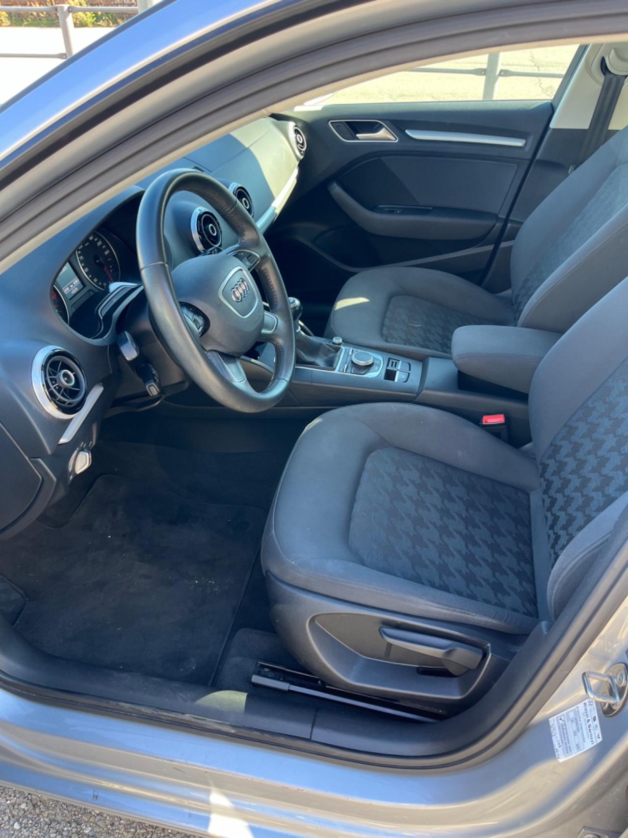 Audi A3 SPB 1.6 TDI clean diesel Business