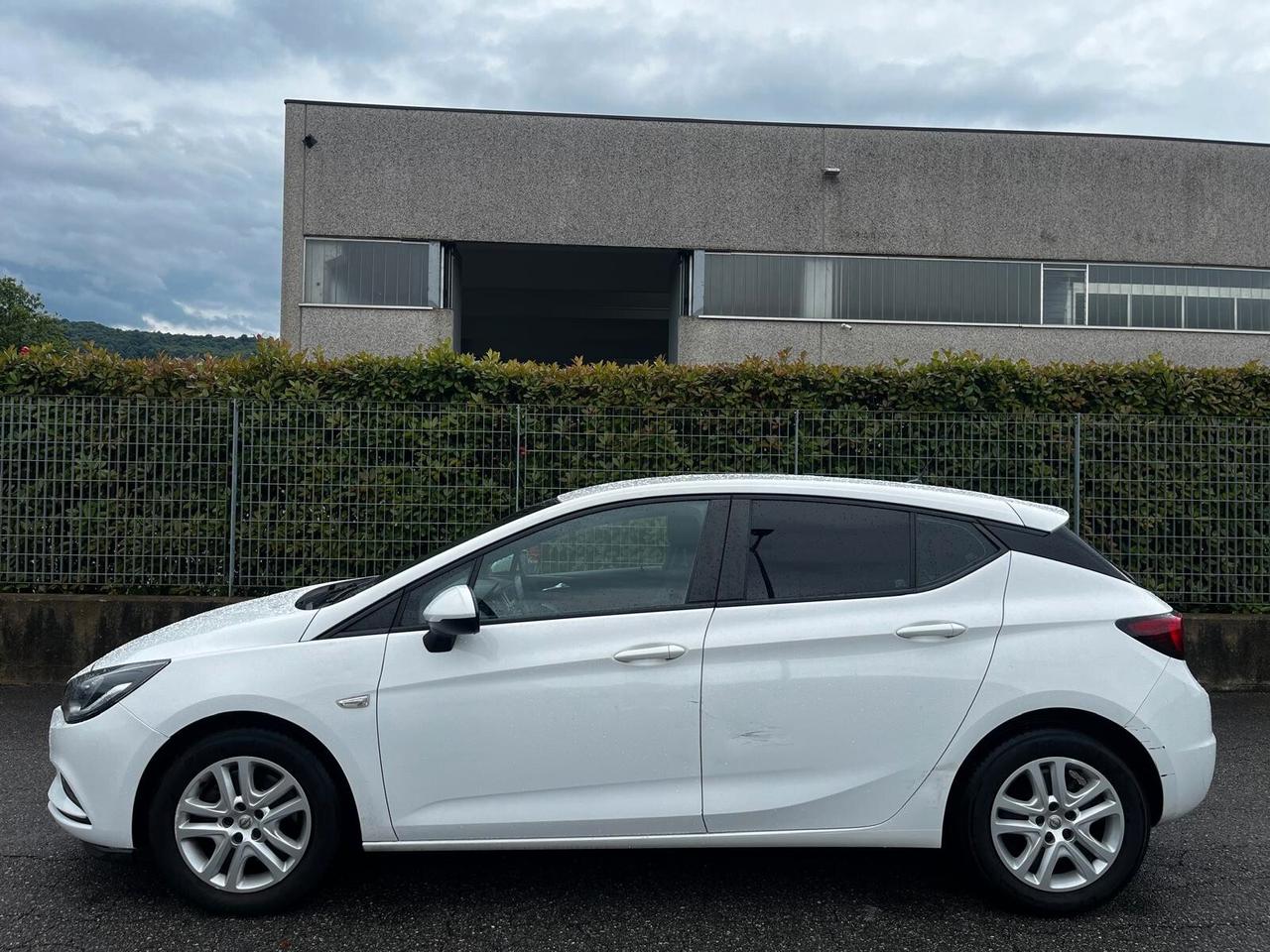 Opel Astra 1.6 CDTi 110CV Start&Stop 5 porte Innovation