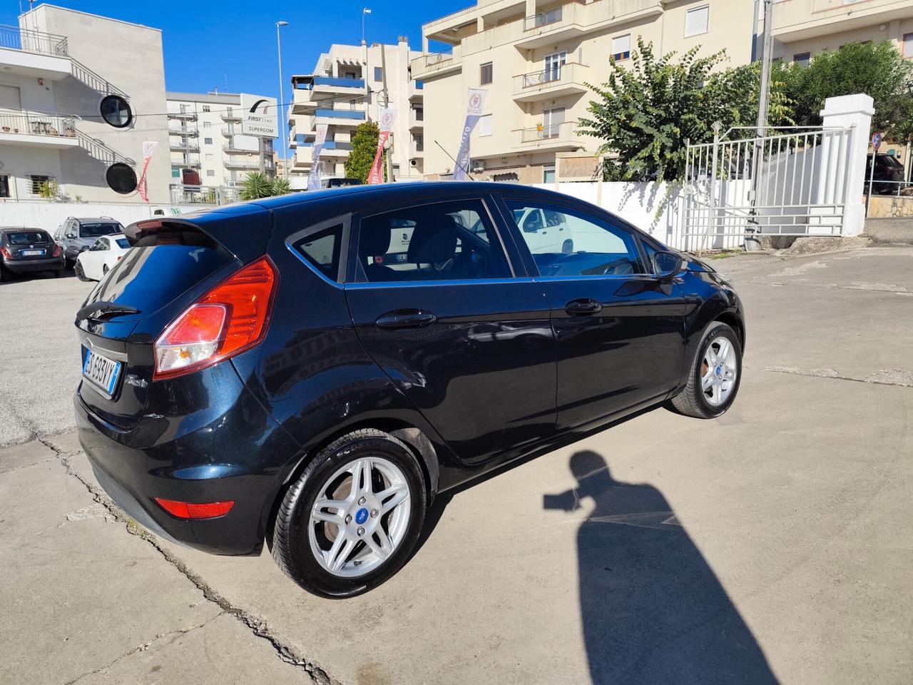 Ford Fiesta 1.5 TDCi 75CV 5 porte Titanium