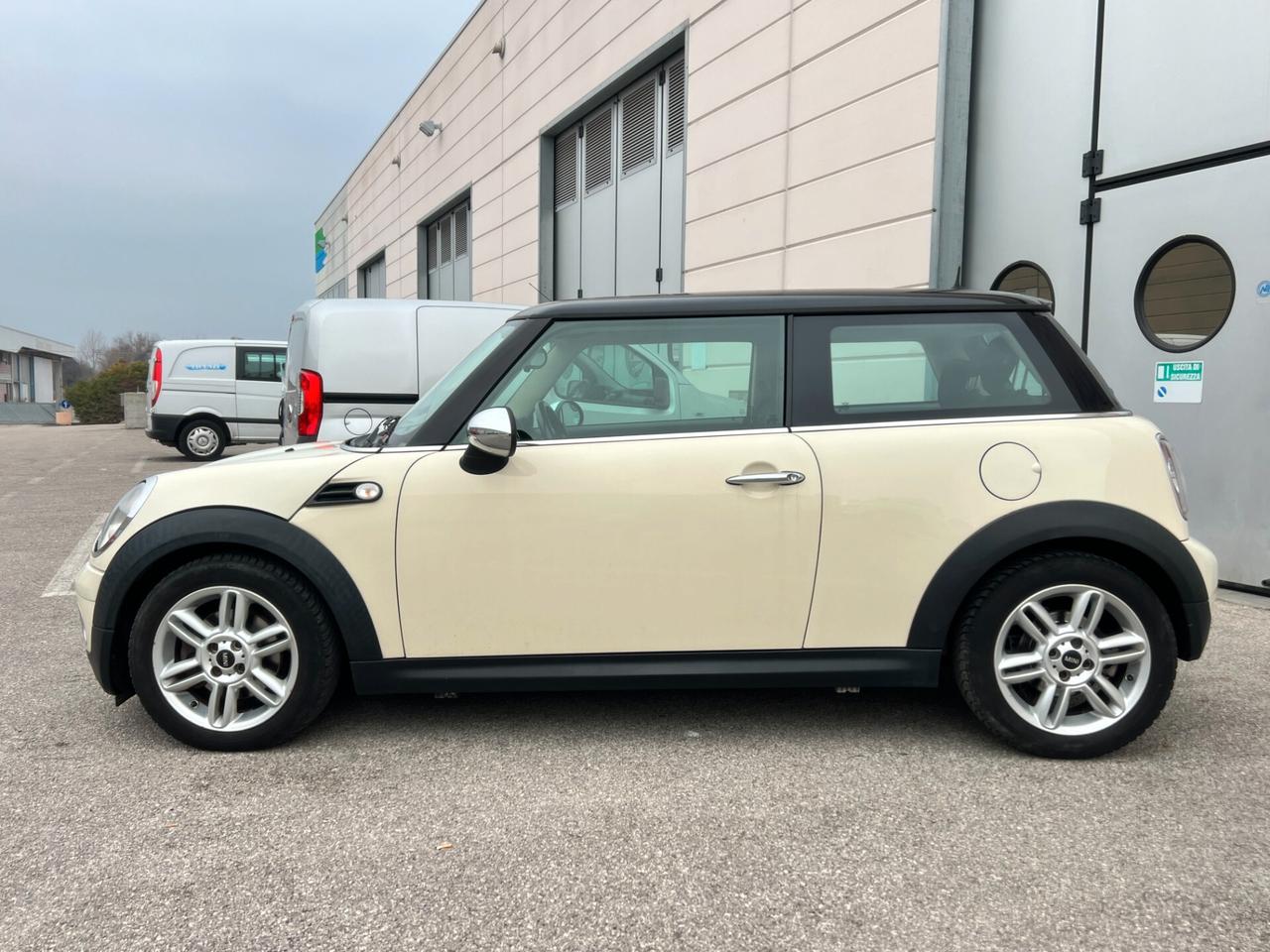 Mini Mini 1.6 16V Cooper D