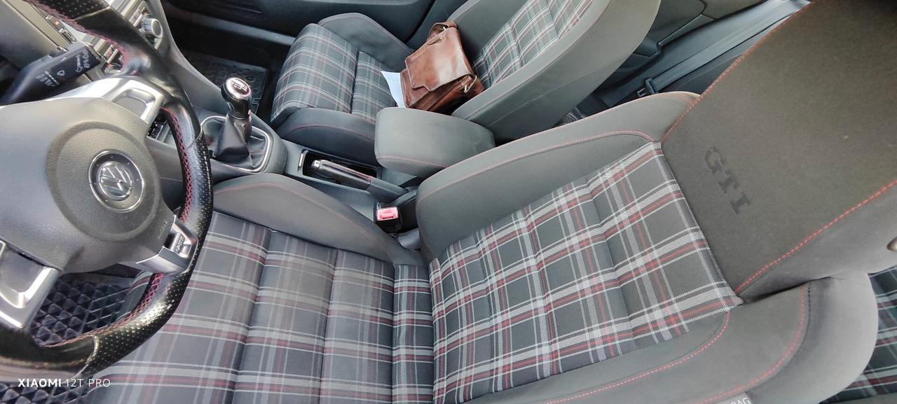 Volkswagen Golf GTI 2.0 TSI 5p. 210CV ORIGINALE