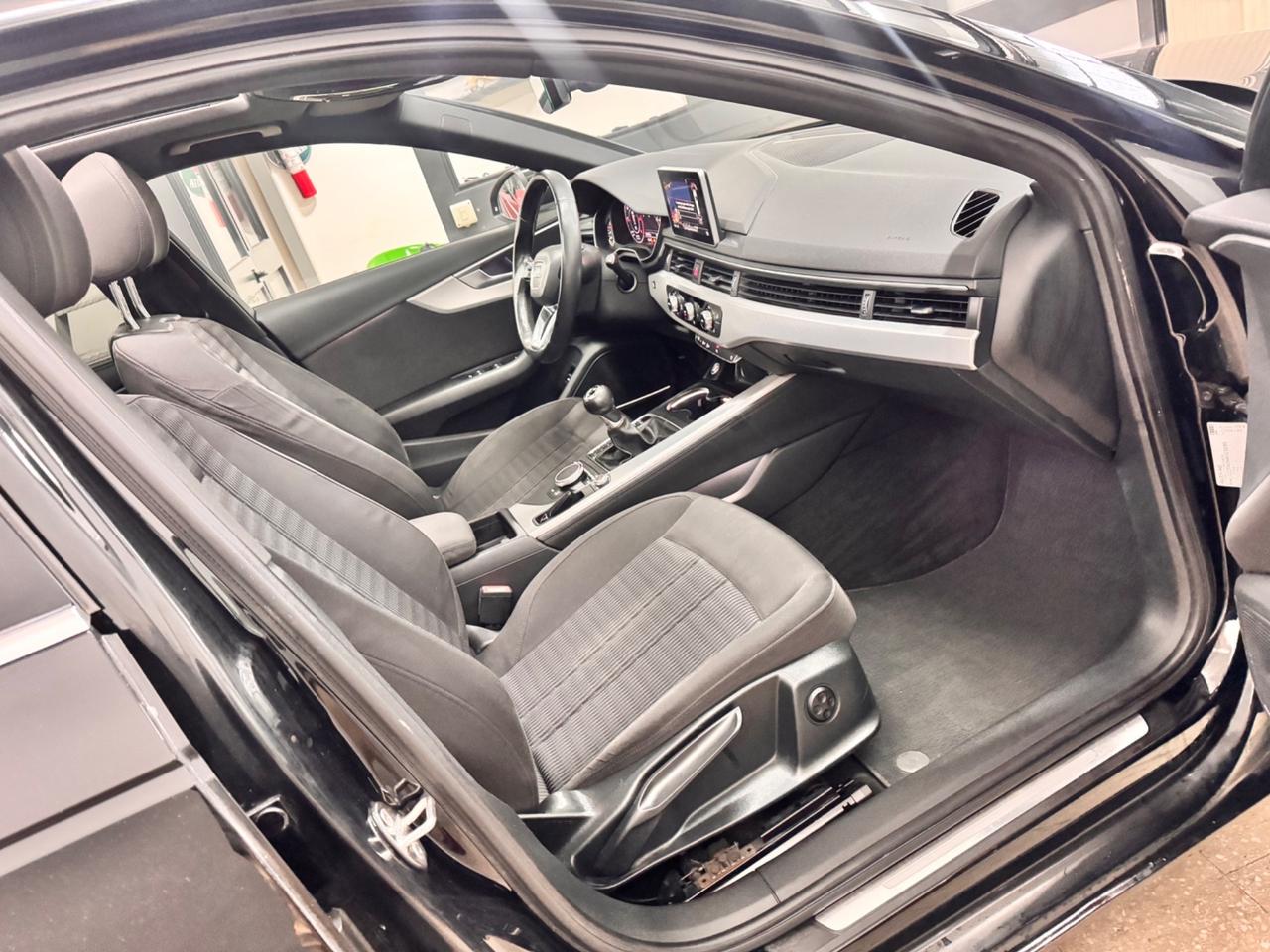 Audi A4 Avant 2.0 TDi 190 Cv TETTO S-Line - 2016