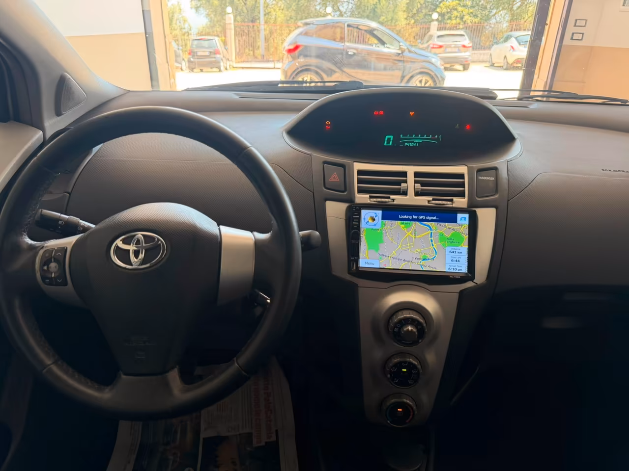 Toyota Yaris 1.4 D-4D 5 porte Sol