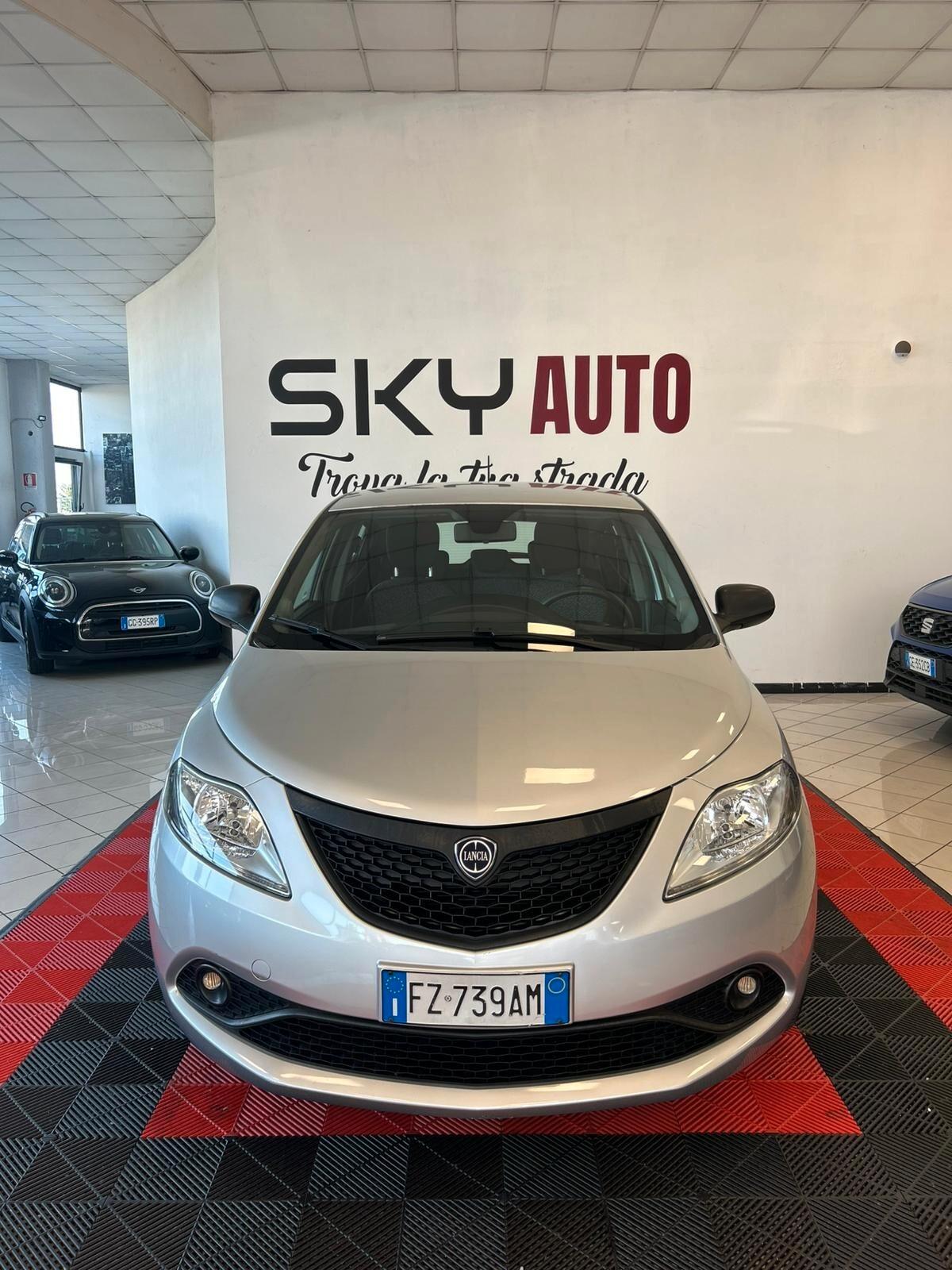 Lancia Ypsilon 1.2 69 CV 5 porte S&S Gold