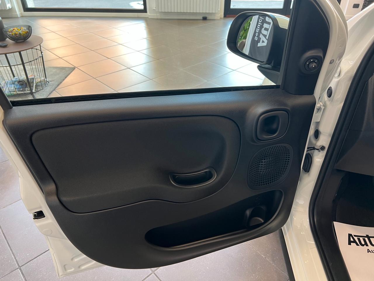 Fiat Panda 1.0 FireFly Hybrid Pandina KM0