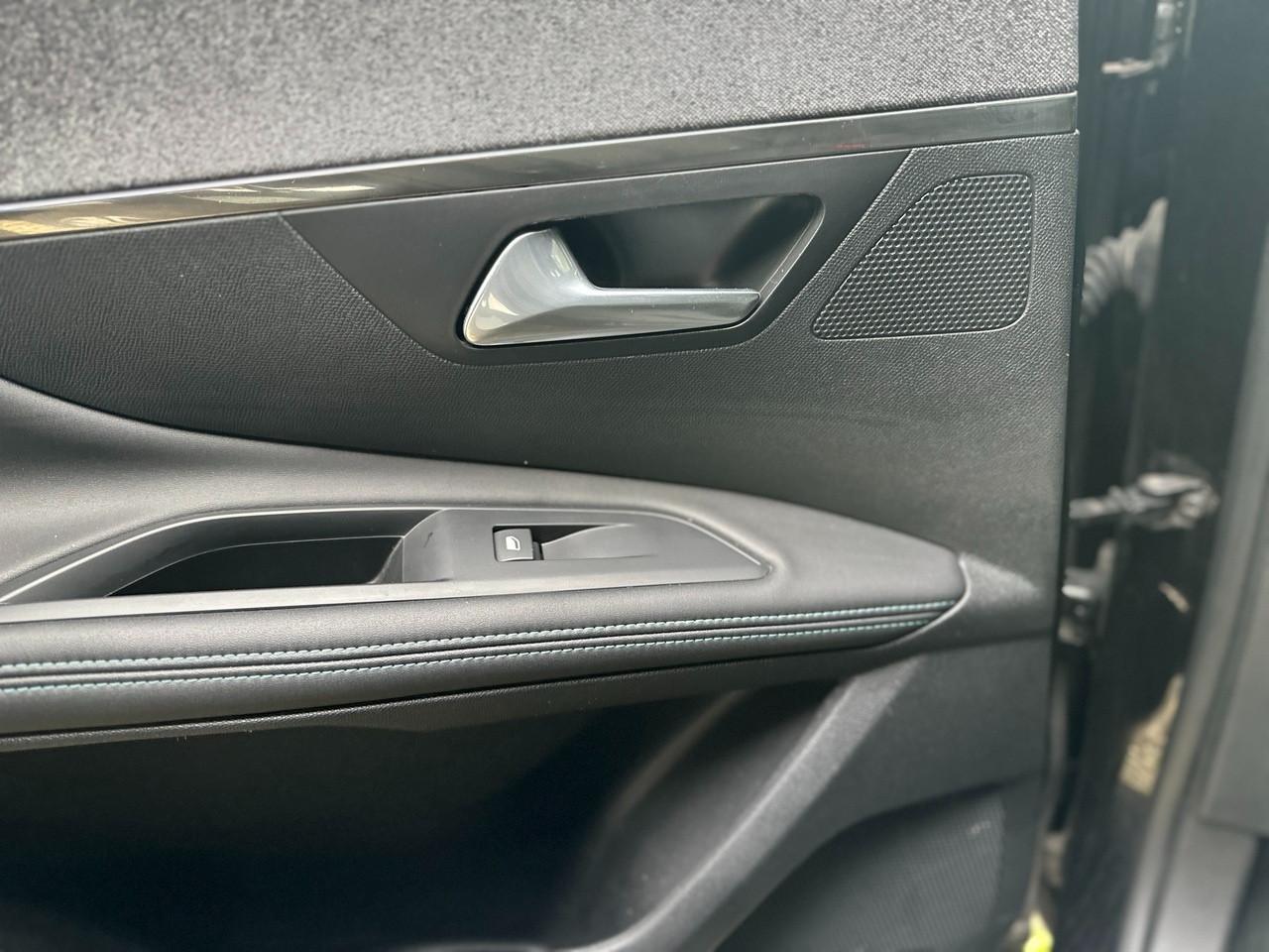 PEUGEOT 3008 II 2021 - 3008 1.5 bluehdi Allure s&s 130cv eat8