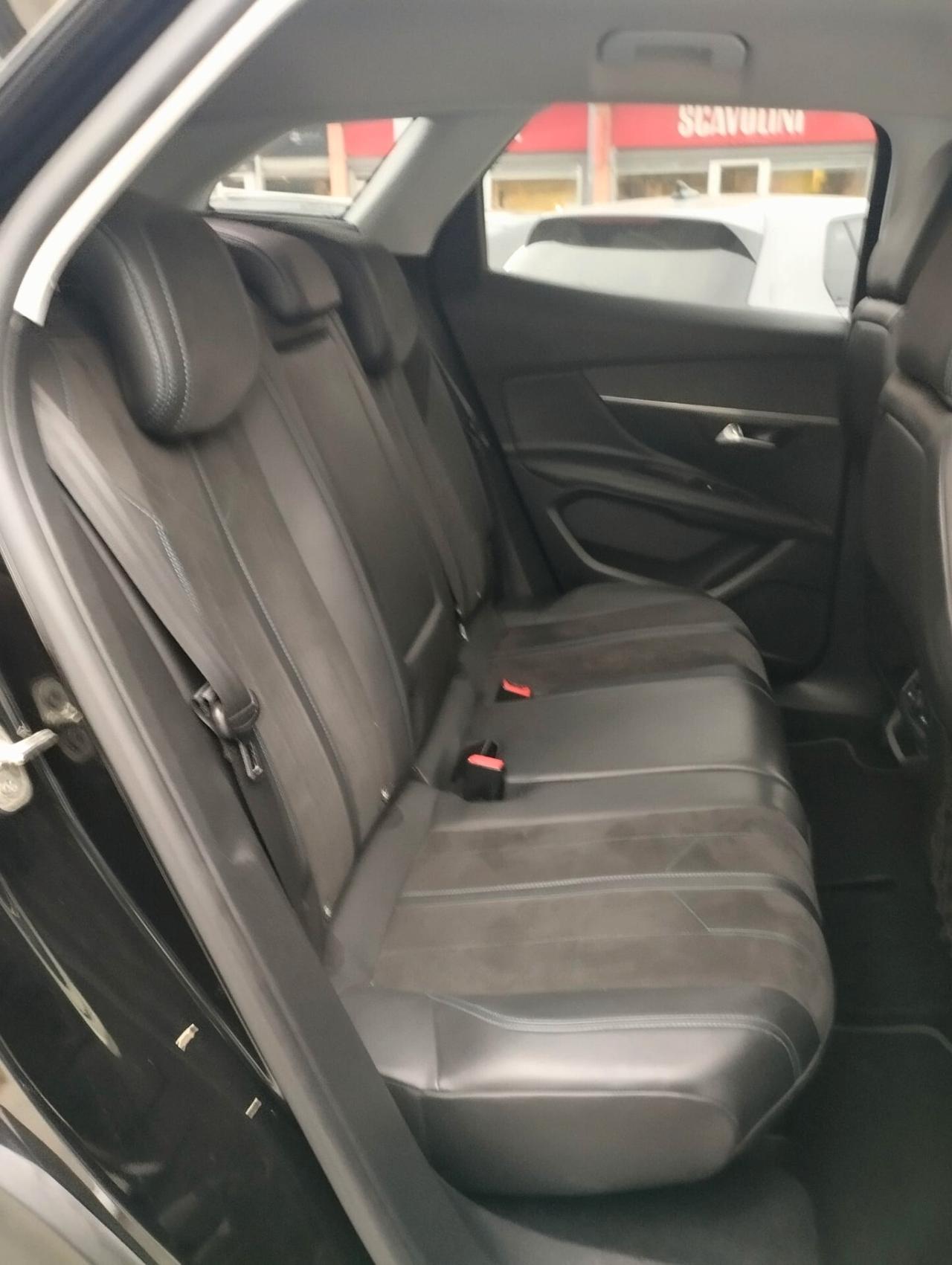 Peugeot 3008 BlueHDi 130 S&S Crossway