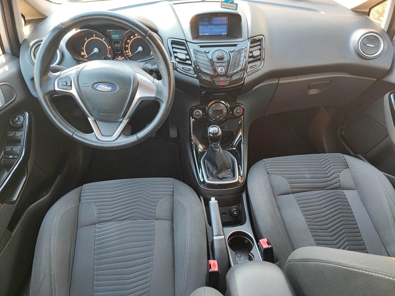 Ford Fiesta 1.5 TDCi 75CV 5 porte Titanium