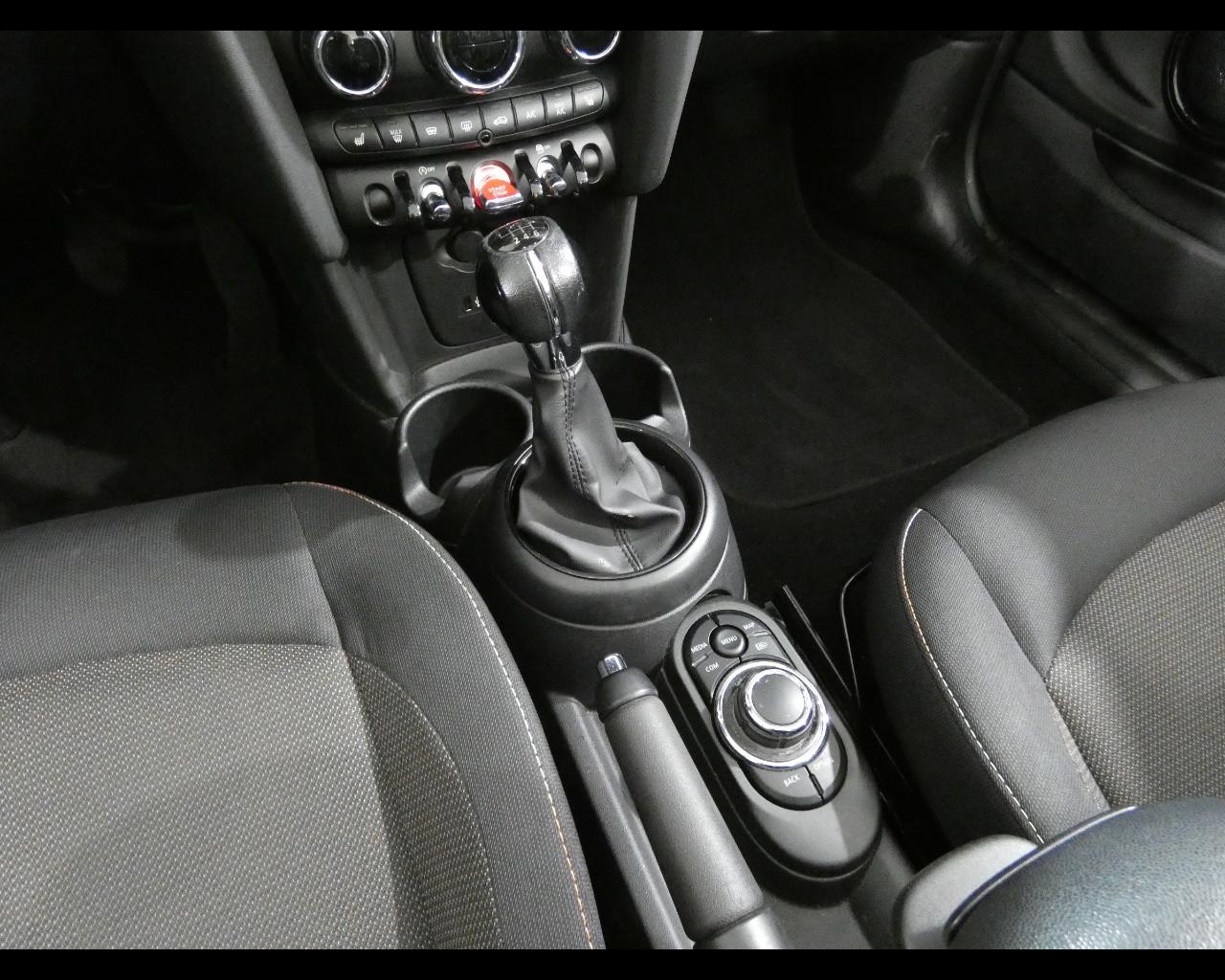 MINI Mini Cbr. (F57) - Mini 1.5 Cooper Classic Cabrio