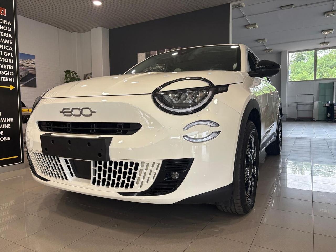 Fiat 600 1.2 hybrid 110cv auto