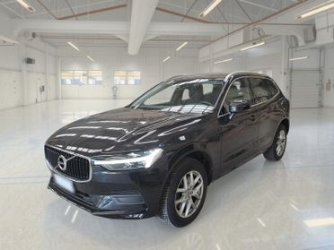 VOLVO XC60 B4 D AWD AUTOMATICO MOMENTUM PRO SUV