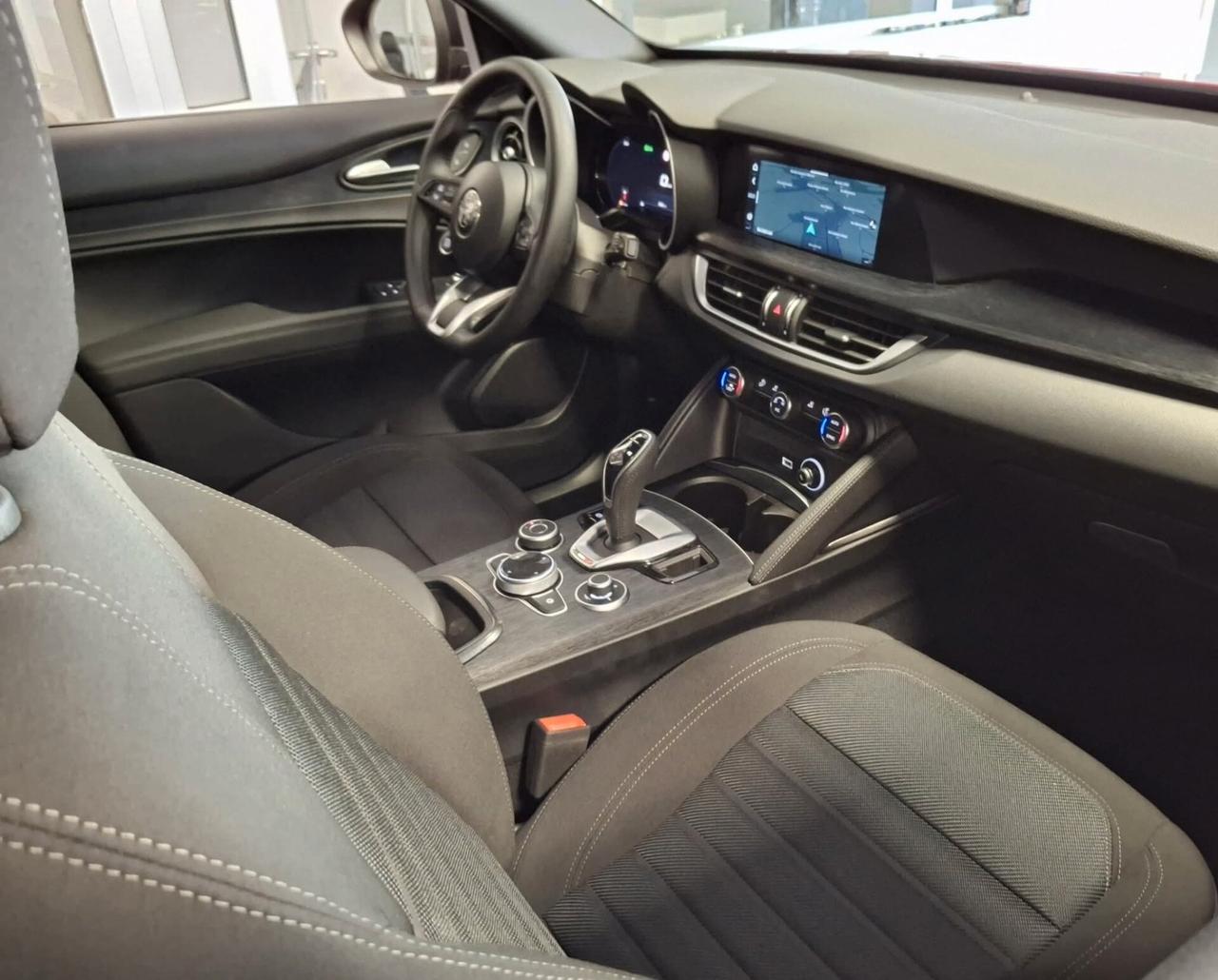 Alfa Romeo Stelvio 2.2 Turbodiesel 160 CV AT8 RWD