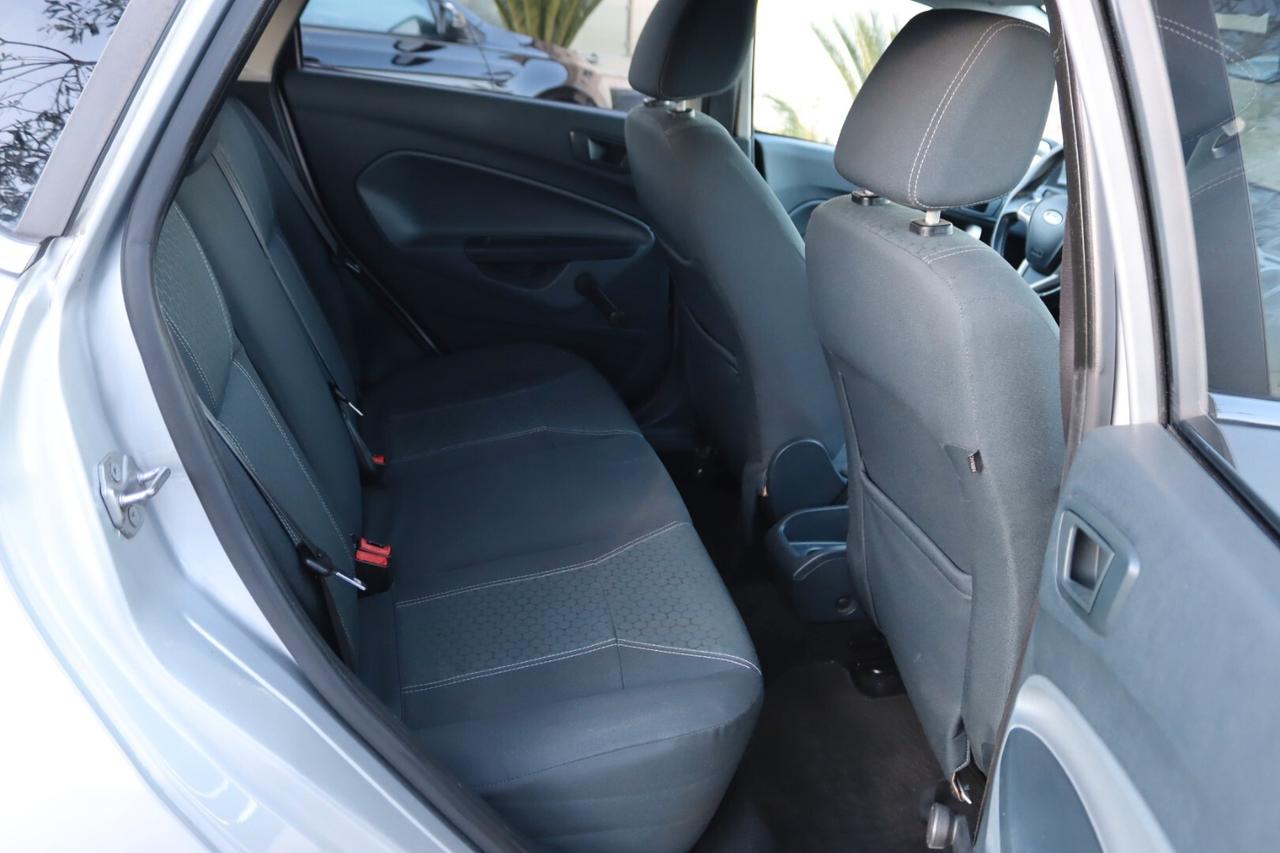 Ford Fiesta 1.4 TDCi 5p. Titanium