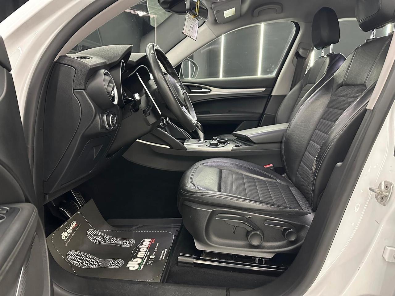 Alfa Romeo Stelvio 2.2 Turbodiesel 180 CV AT8 RWD Super