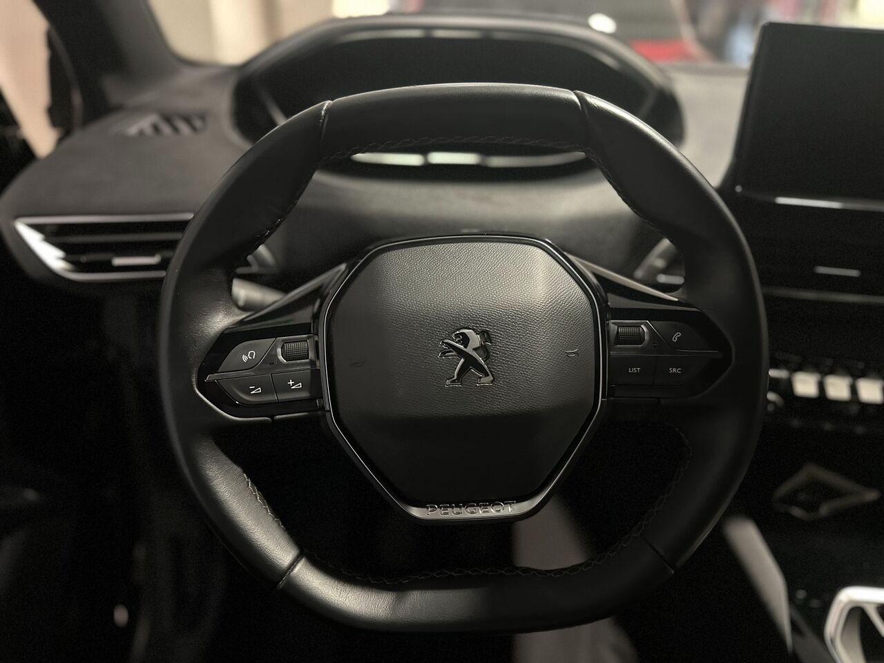 PEUGEOT 3008 II 2021 - 3008 1.2 puretech t Allure Pack s&s 130cv