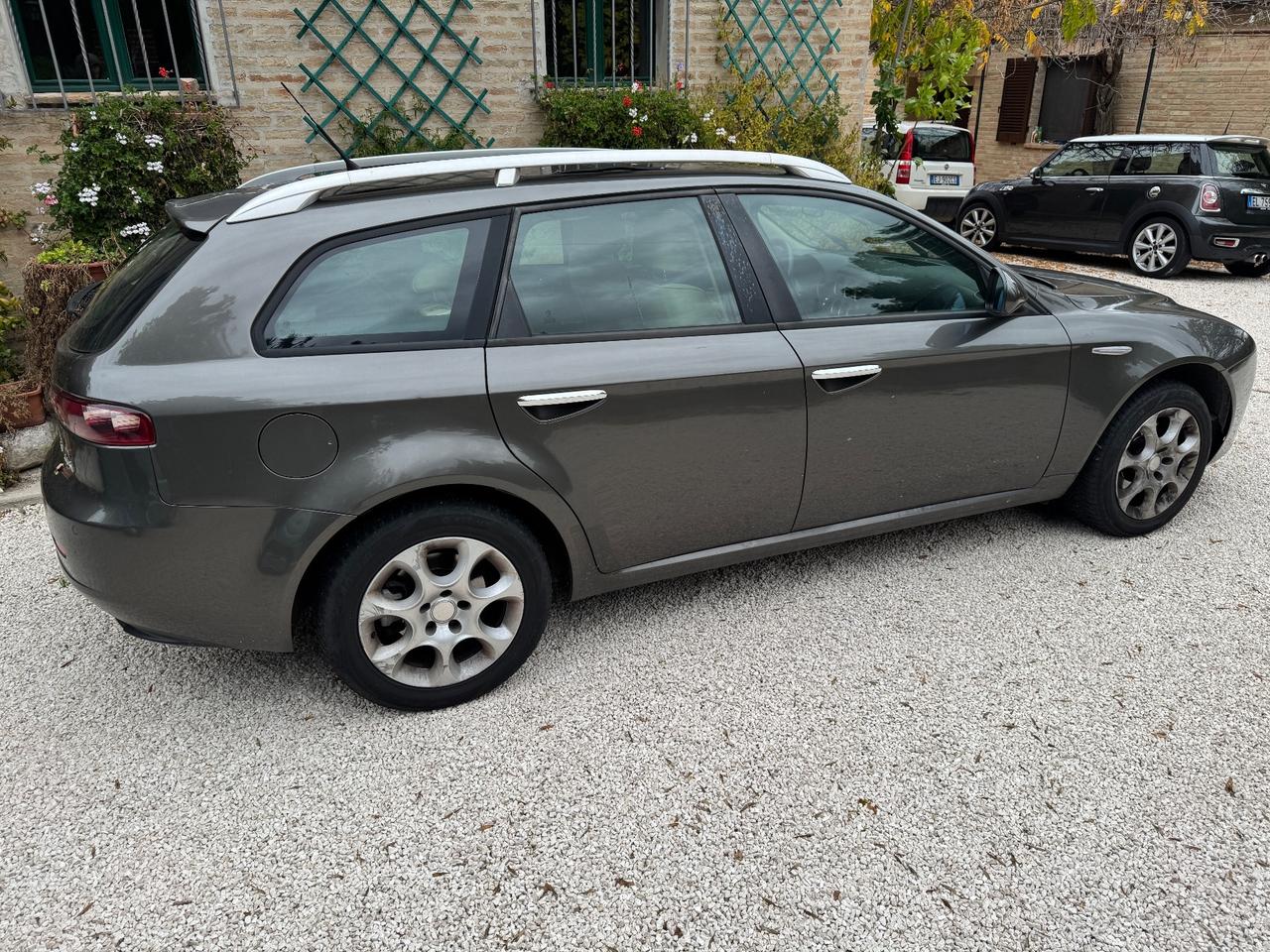 Alfa Romeo 159 1.9 JTDm Sportwagon