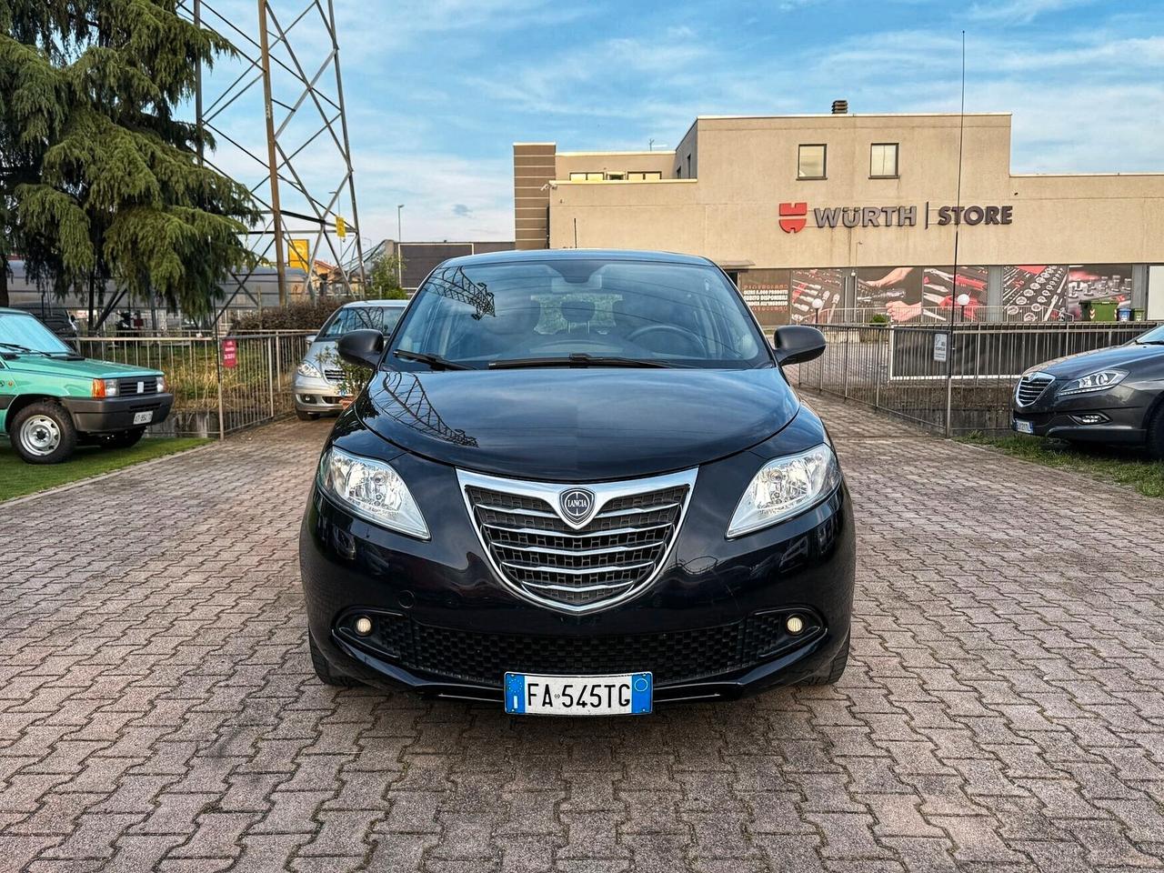 Lancia Ypsilon 1.2 69 CV 5 porte GPL Ecochic OK NEOPATENTATI
