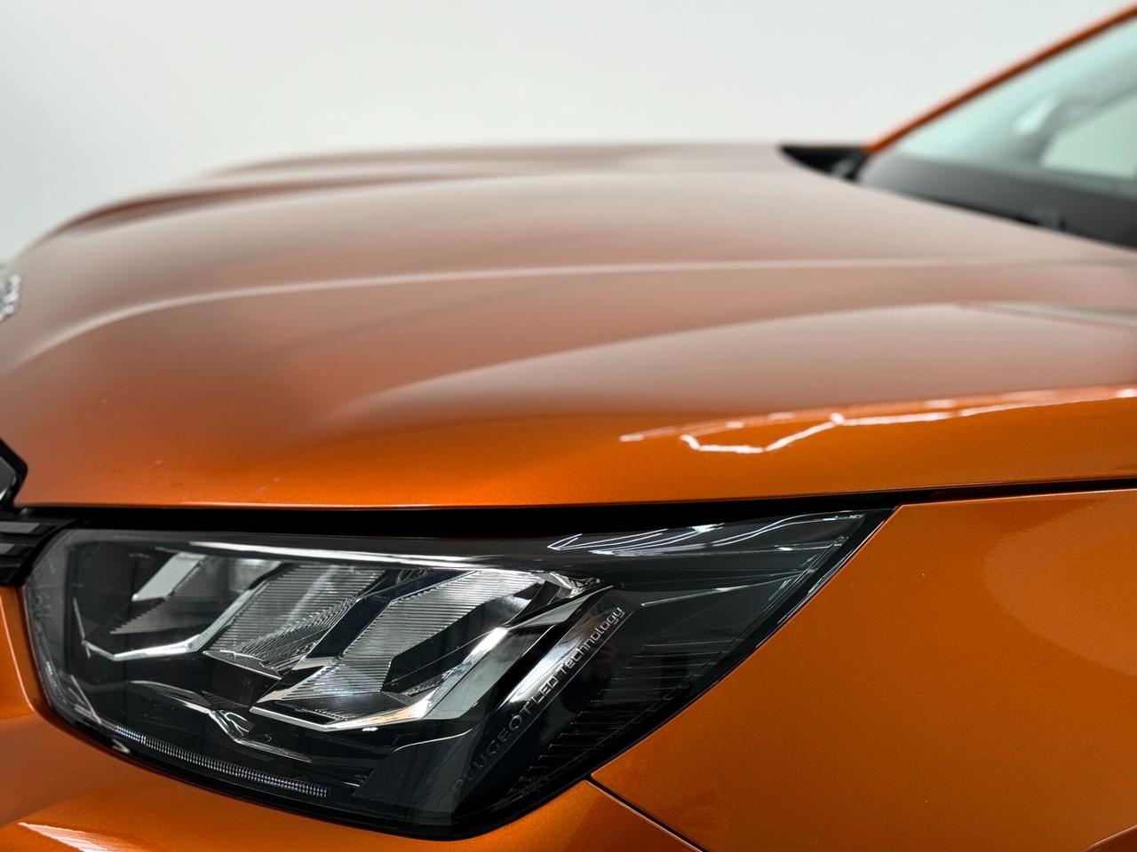 Peugeot 2008 BlueHDi 130 S&S EAT8 Allure Navi Pack