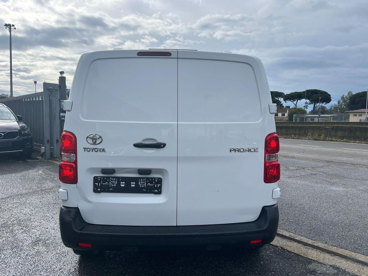 Toyota Proace 1.5D 100CV P.LUNGO