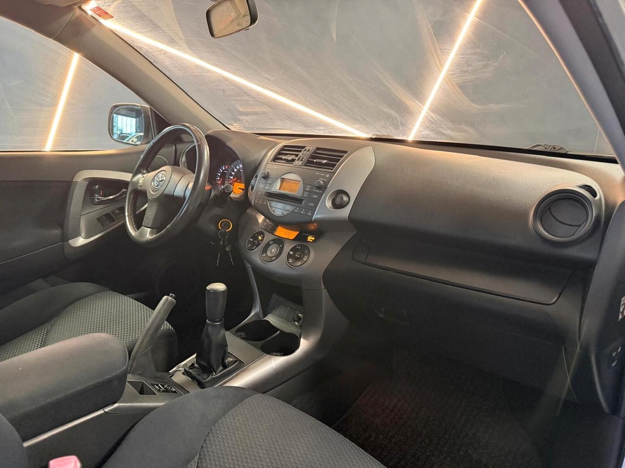 Toyota RAV 4 RAV4 2.0 Sol