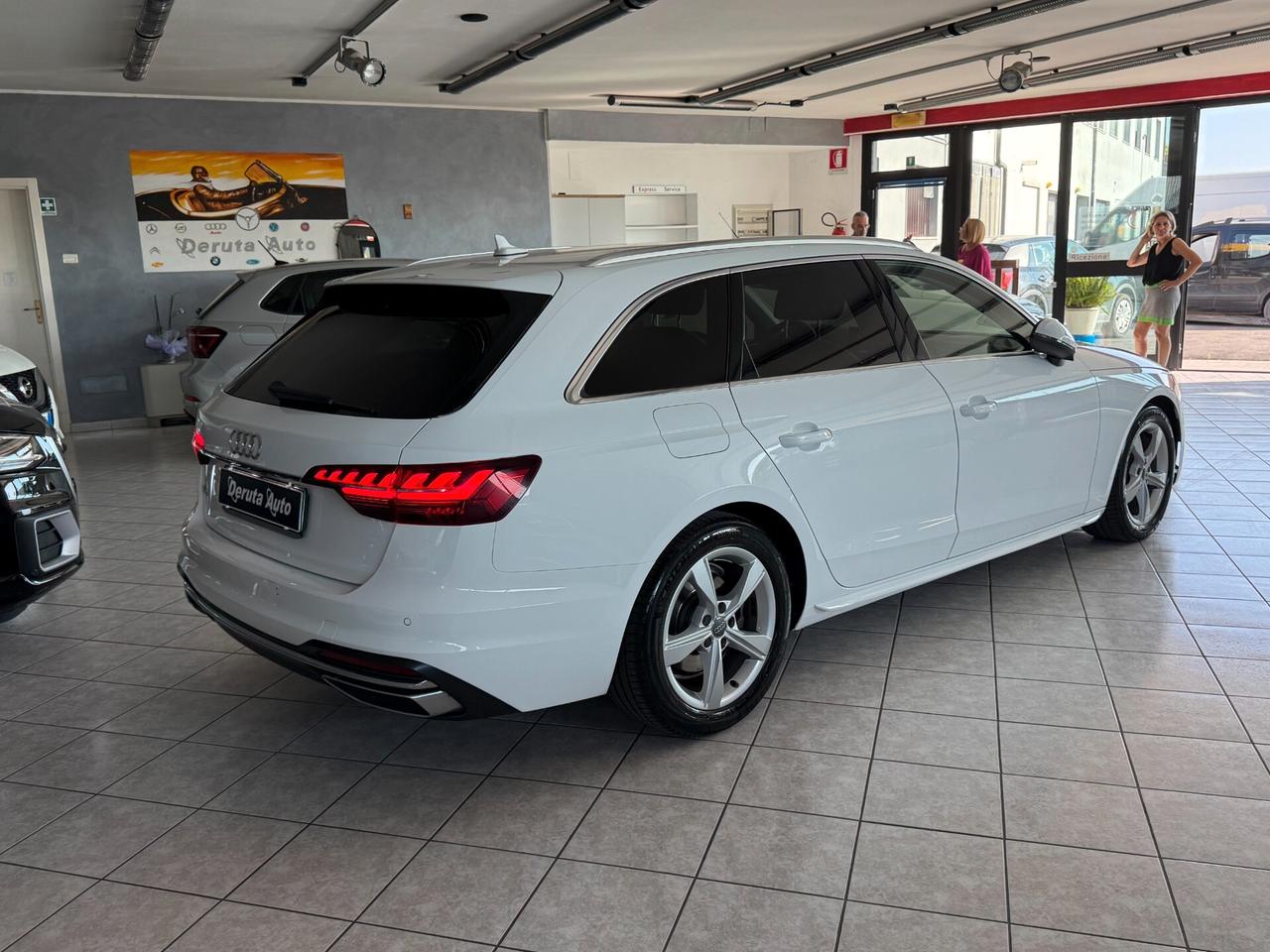 Audi A4 Avant 35 TDI/163 CV S tronic S line edition