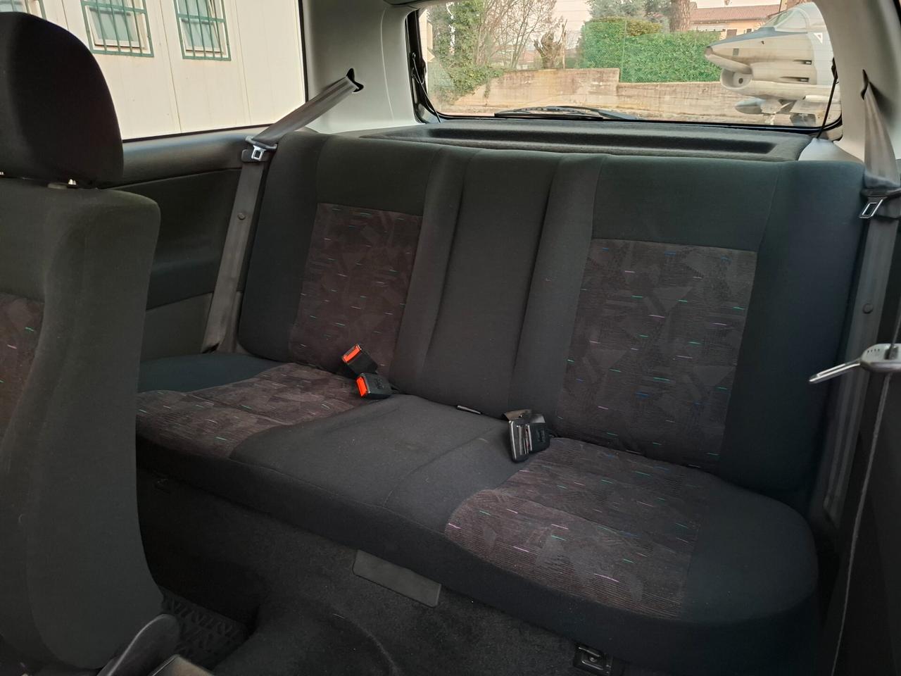 Volkswagen Golf GTI 2.0 16V 29.900km