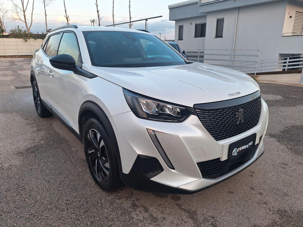 Peugeot 2008 1.5 HDi 130cv EAT8 Allure NAV+RETROCAM. 2023