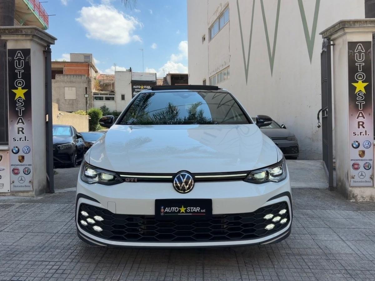 Volkswagen Golf 8 GTI 2.0 TSI 245CV