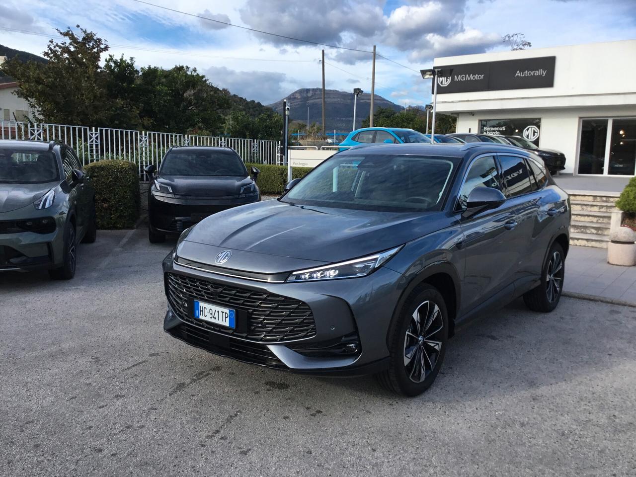 Mg HS 1.5 HYBRID Luxury Cambio Automatico