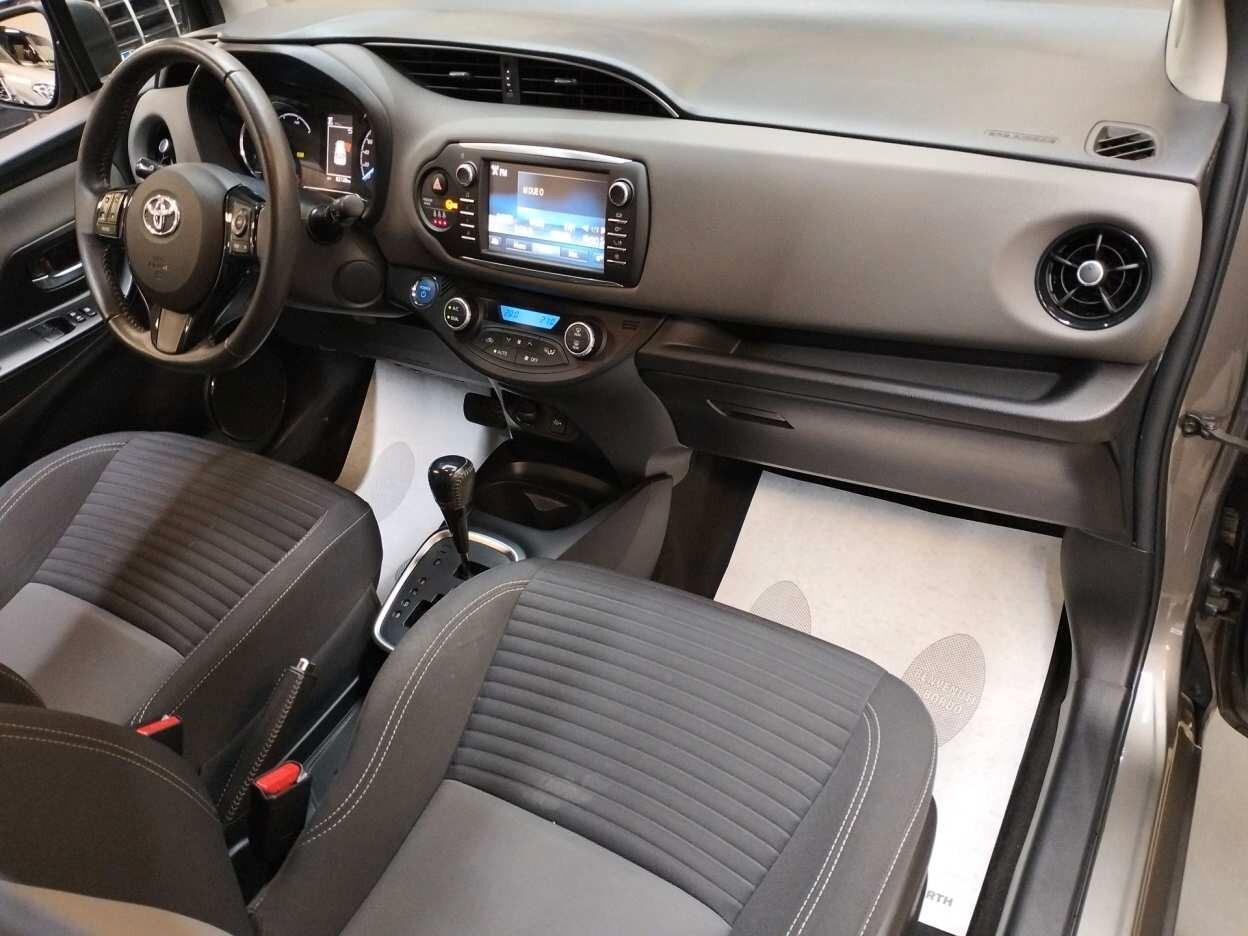 Toyota Yaris 1.5 Hybrid 5 porte Business