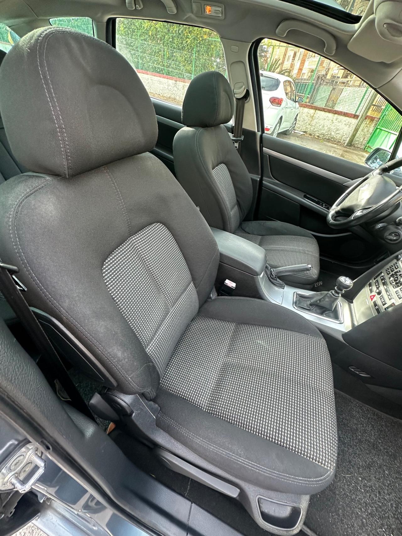 Peugeot 407 2.0 HDi SW Ciel Féline