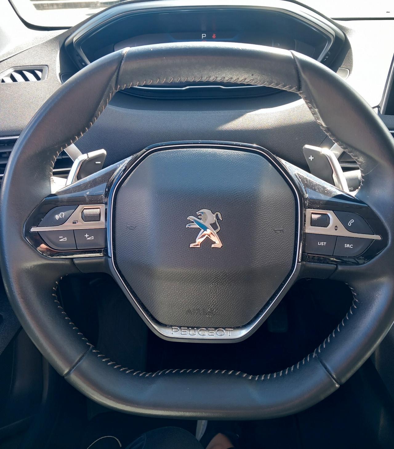 Peugeot 3008 BlueHDi 130 S&S Business